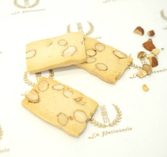Almond Butter Cookie 杏仁牛油曲奇